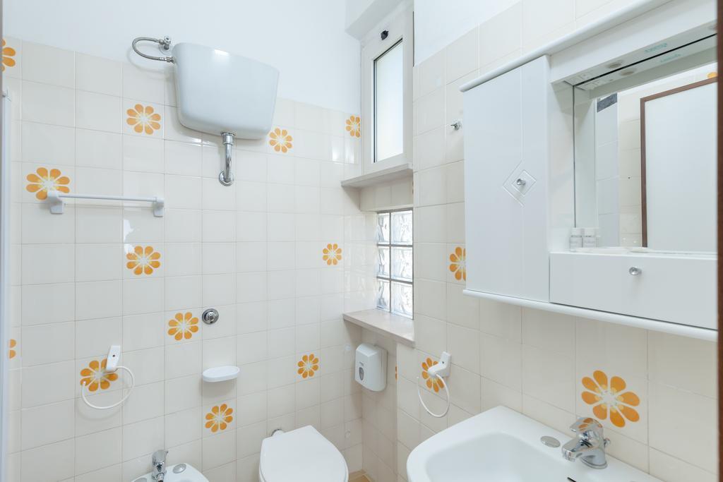 Hotel Chiar Di Luna 세니갈리아 객실 사진