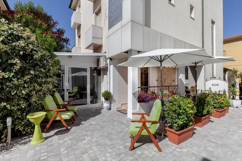 Hotel Chiar Di Luna 세니갈리아 외부 사진